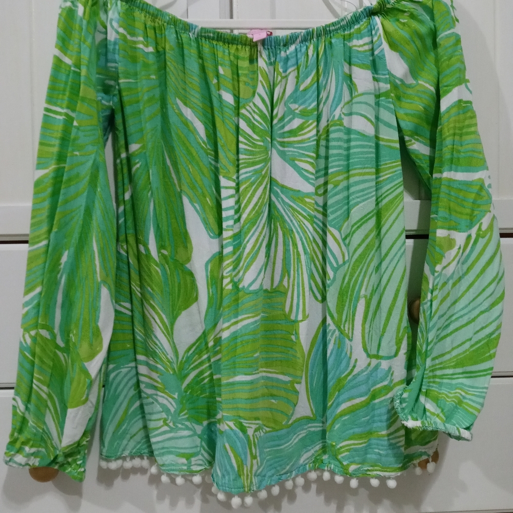 Lilly Pulitzer off shoulder top. Sz small. Green/turquoise/white.
